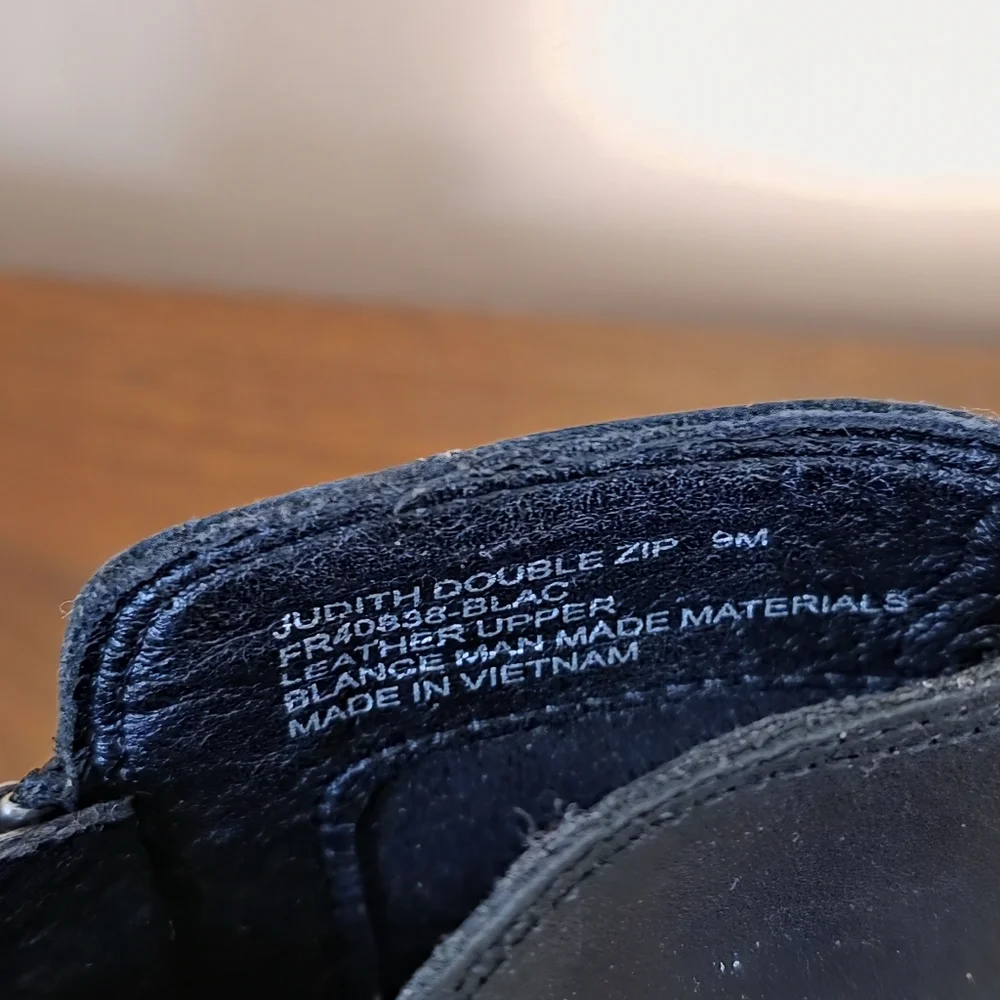 NWT Frye Judith Double Zip Leather Boot Bootie Size 9 - Picture 5 of 9